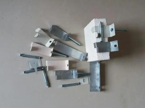 外墙保温板卡托